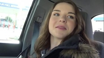 Трахает на эротическом кастинге красивую брюнетку