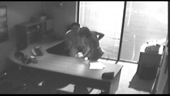 Супротивные чувихи приземляются на причинное место один за другим и блаженно стоном стонавший