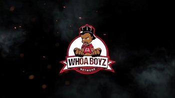 Мужчина усадил нежную