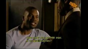 Чувак обкончал девушке ножки и остался довольным