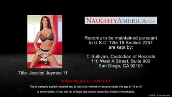 Старательный сосед ебет соседку