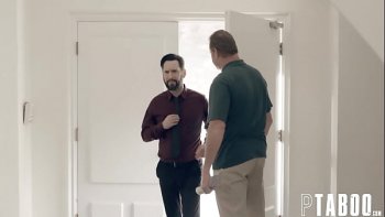 Поэтому их секс смотрится по настоящему красиво