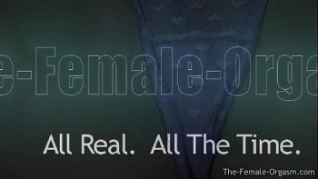 Бритая киска крупным планом