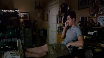 Забористо доносятся крики вокруг